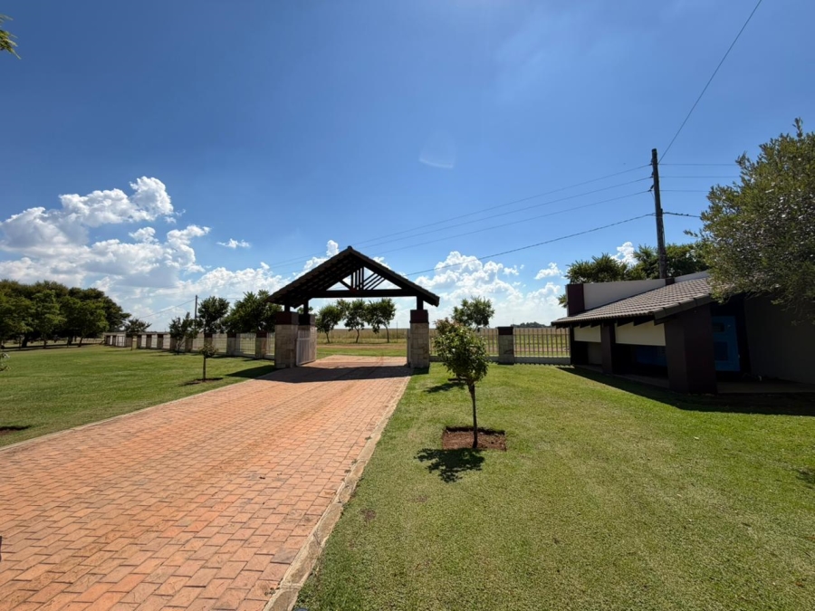 7 Bedroom Property for Sale in Oranjeville Free State